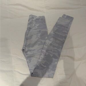 lululemon athletica White Camo Wonder Under Leggings